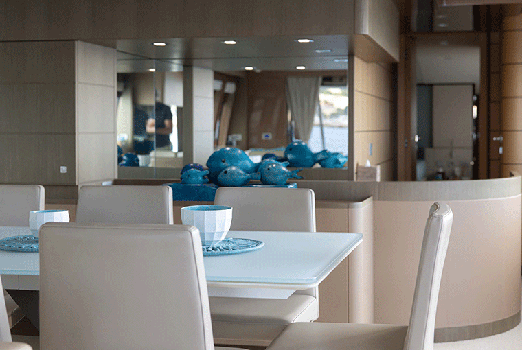 Ferretti Yachts 960